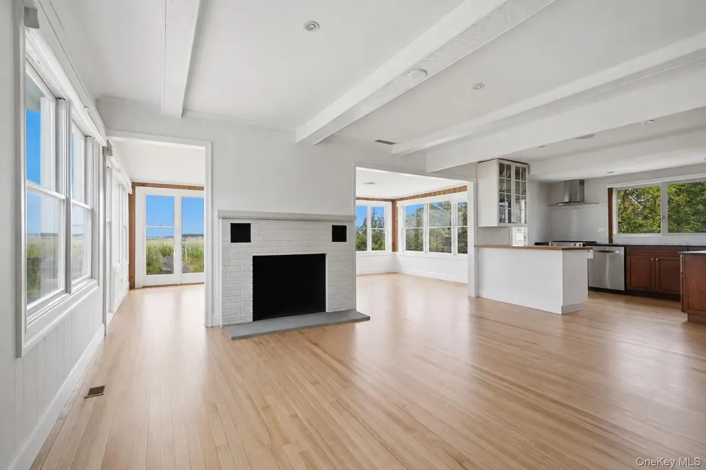 57 Moon Avenue Flanders NY 11901