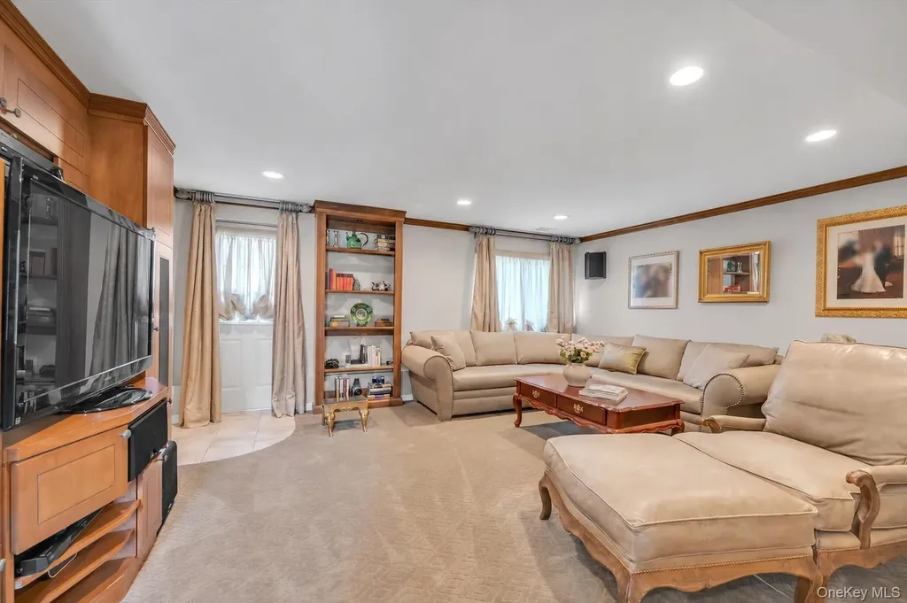 36 Sullivan Drive Jericho NY 11753