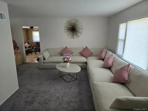 57 Shipman North Babylon NY 11703