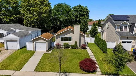 5 Willets Drive Syosset NY 11791