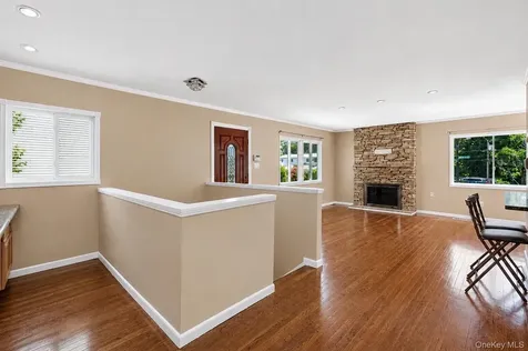 5 Willets Drive Syosset NY 11791