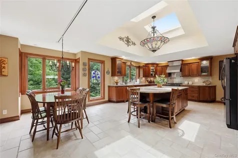 39 Loughran Lane Highland NY 12528