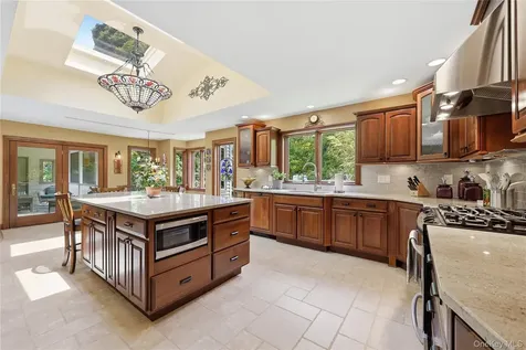 39 Loughran Lane Highland NY 12528