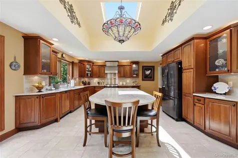 39 Loughran Lane Highland NY 12528