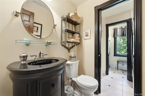 39 Loughran Lane Highland NY 12528