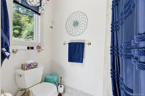 39 Loughran Lane Highland NY 12528