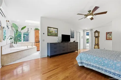 39 Loughran Lane Highland NY 12528