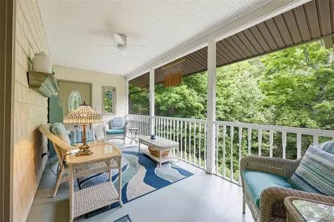 39 Loughran Lane Highland NY 12528