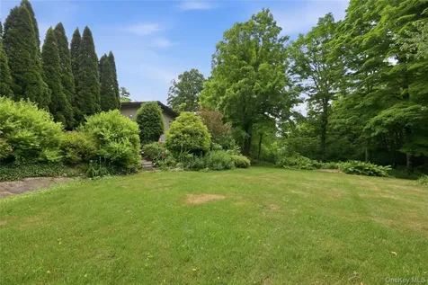 39 Loughran Lane Highland NY 12528