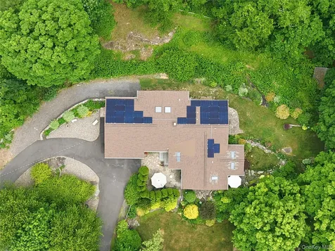 39 Loughran Lane Highland NY 12528