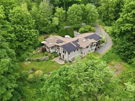 39 Loughran Lane Highland NY 12528