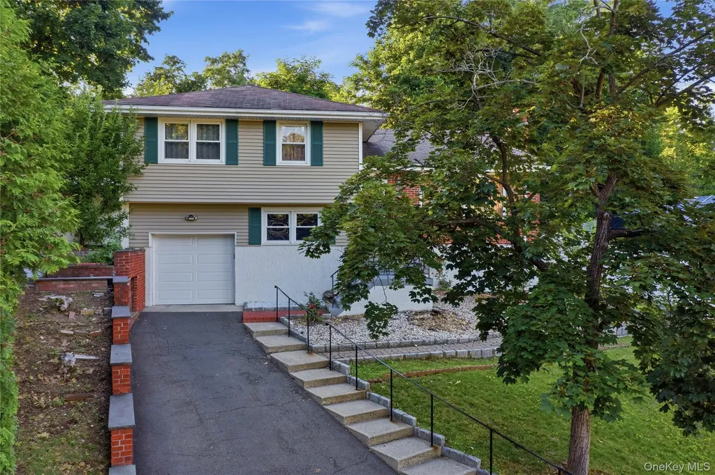 3 Hardy Place Yonkers NY 10703