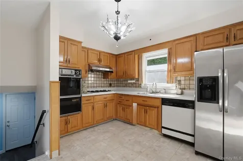 3 Hardy Place Yonkers NY 10703