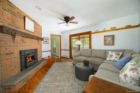 326 Mills Cross Road Staatsburg NY 12580