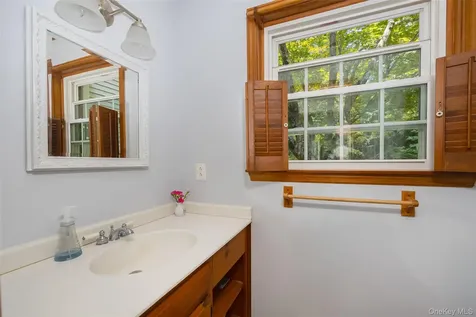 326 Mills Cross Road Staatsburg NY 12580