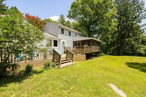 326 Mills Cross Road Staatsburg NY 12580