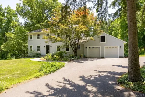 326 Mills Cross Road Staatsburg NY 12580