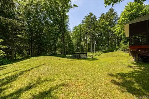 326 Mills Cross Road Staatsburg NY 12580