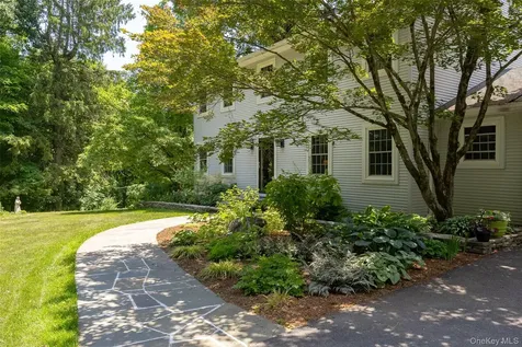 326 Mills Cross Road Staatsburg NY 12580