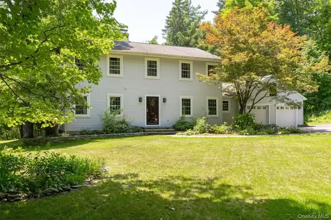 326 Mills Cross Road Staatsburg NY 12580