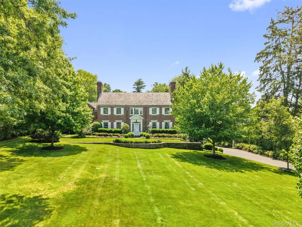 21 Dolma Road Scarsdale NY 10583