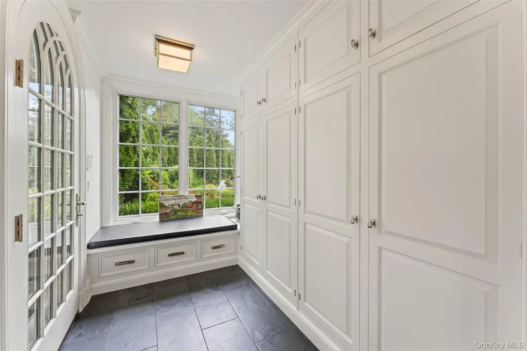 21 Dolma Road Scarsdale NY 10583