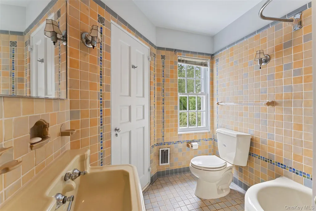 21 Dolma Road Scarsdale NY 10583