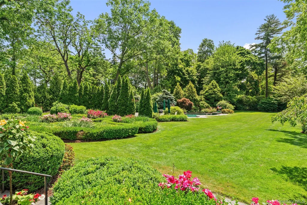 21 Dolma Road Scarsdale NY 10583