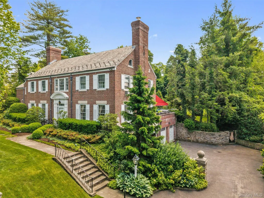21 Dolma Road Scarsdale NY 10583