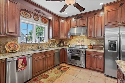 157-36 85th Street Howard Beach NY 11414