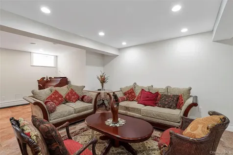 157-36 85th Street Howard Beach NY 11414