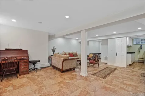 157-36 85th Street Howard Beach NY 11414