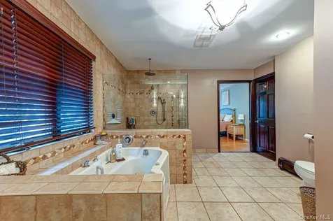2349 Lincoln Street North Bellmore NY 11710