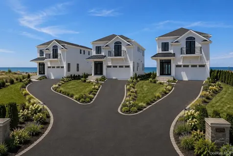 33A Bayville Avenue Bayville NY 11709