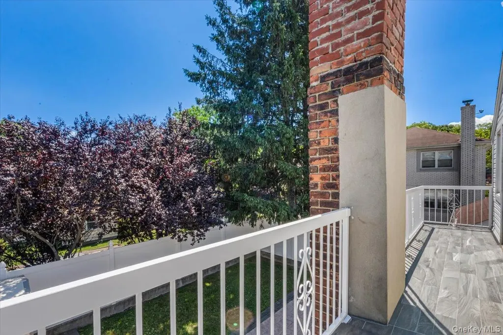 6461 230th Street Oakland Gardens NY 11364