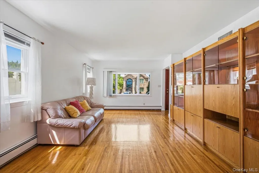 6461 230th Street Oakland Gardens NY 11364