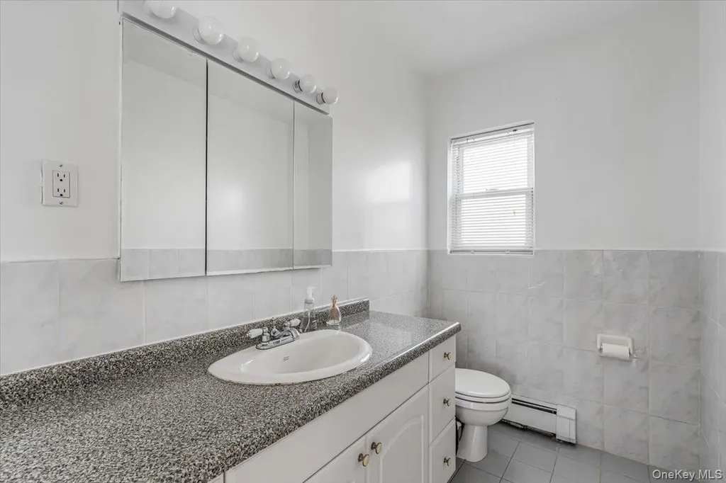 6461 230th Street Oakland Gardens NY 11364
