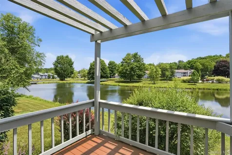11 Pond Drive W Rhinebeck NY 12572