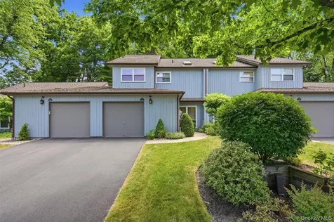 28 E Knoll Rhinebeck NY 12572
