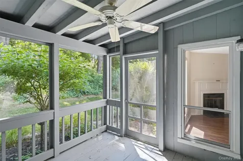 28 E Knoll Rhinebeck NY 12572