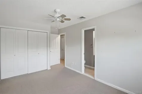 28 E Knoll Rhinebeck NY 12572