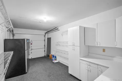 28 E Knoll Rhinebeck NY 12572