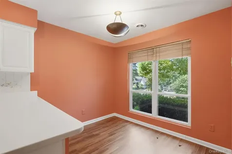 28 E Knoll Rhinebeck NY 12572