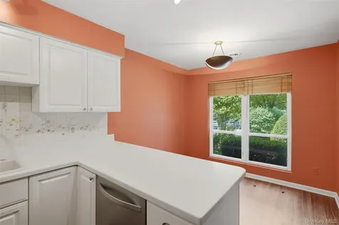 28 E Knoll Rhinebeck NY 12572