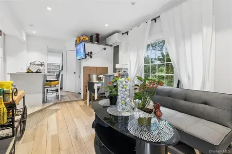 89 S Elroy Drive Montauk NY 11954
