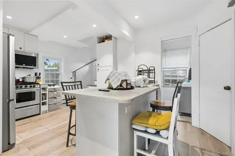 89 S Elroy Drive Montauk NY 11954