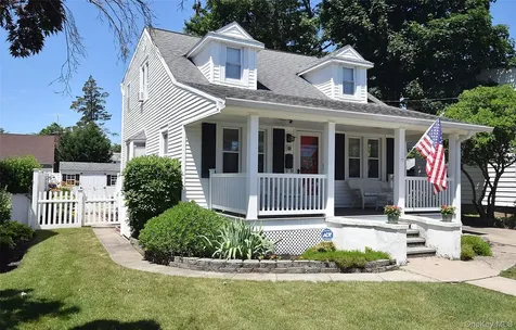 88 East Street Hicksville NY 11801