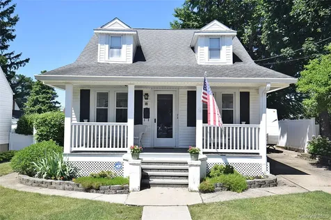88 East Street Hicksville NY 11801