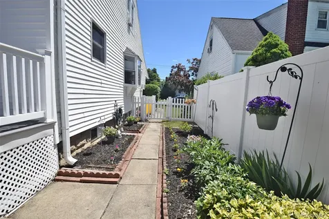 88 East Street Hicksville NY 11801