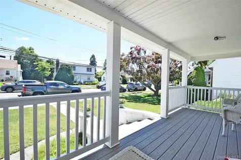 88 East Street Hicksville NY 11801